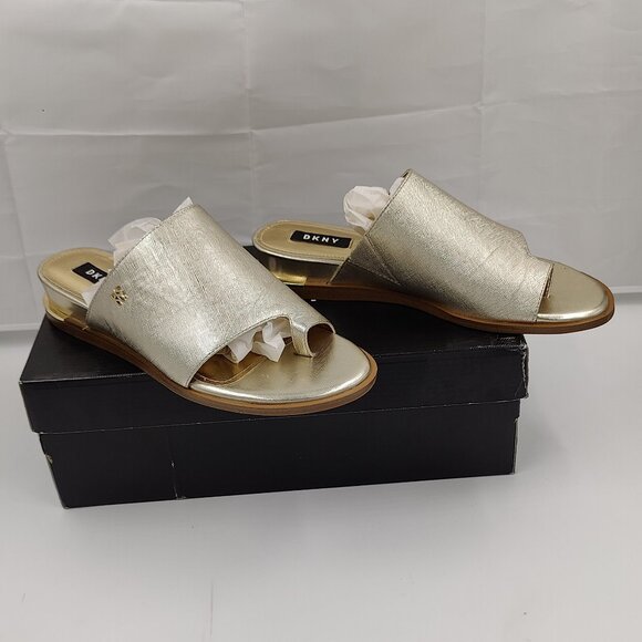 DKNY Daz Sandals Women's Size 8.5, Gold - Picture 2 of 8